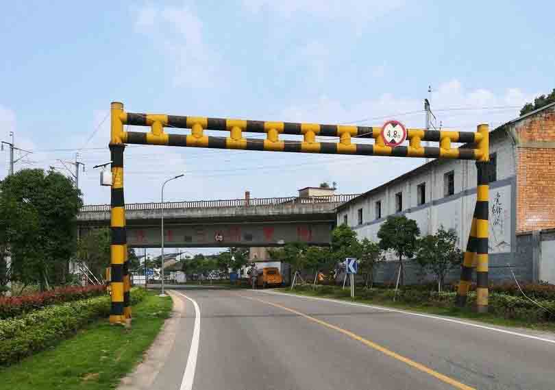 萍乡铁路限高架
